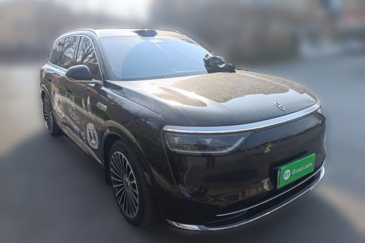 Used Hima AITO M8 2025 Extended-Range Max+ Version 53.4 kWh 6-Seater Edition Front Right 45 Deg