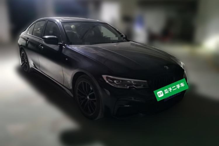 Used BMW 3 Series 2020 325i M Sport Night Edition package Front Right 45 Deg