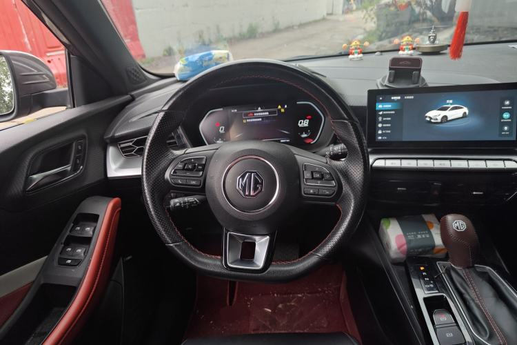 Used MG 5 2021 180 DVVT CVT Youth Luxury Edition
