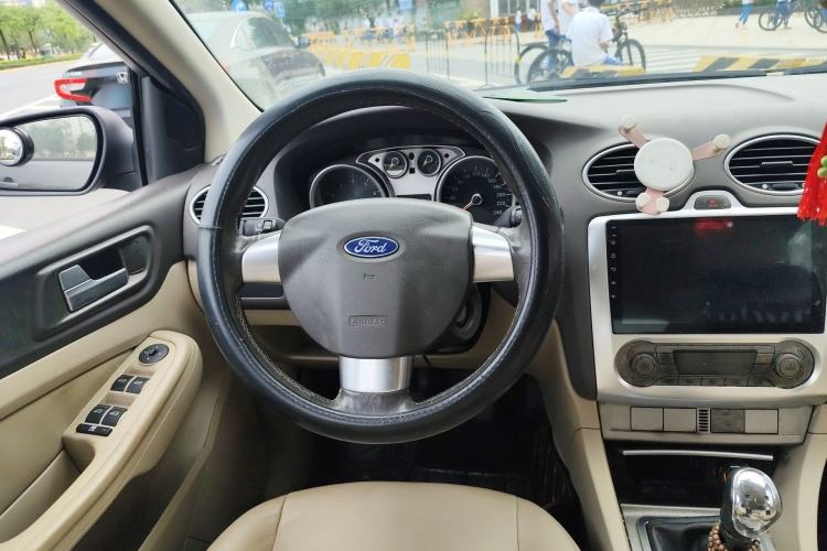 Used Ford Focus 2013 Hatchback Classic 1.8L Manual Fashion Edition Steering Wheel