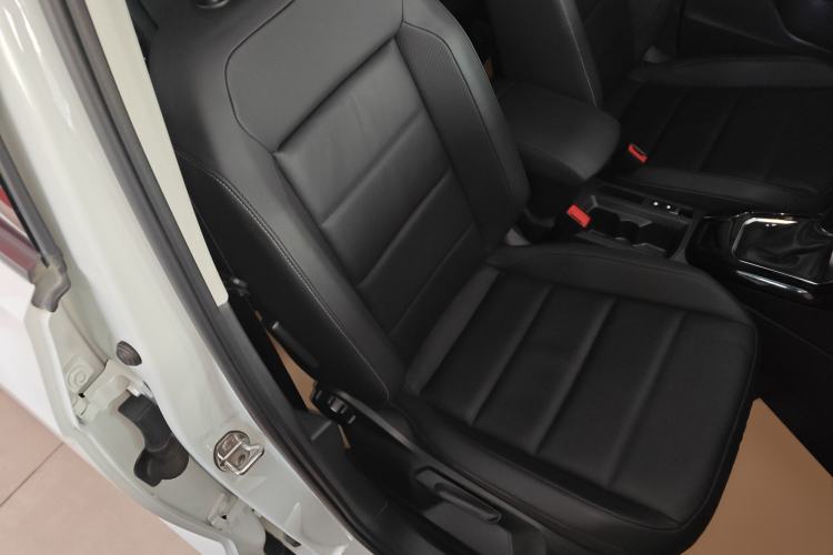 Used Volkswagen T-ROC 2020 280TSI DSG Two-Wheel Drive Comfort Version