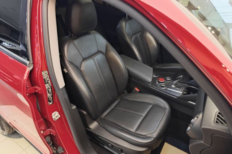 Used Alfa Romeo Stelvio 2017 2.0T 200HP Elite Edition

