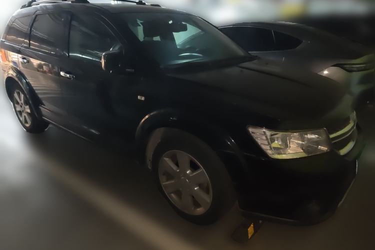 Used Dodge Journey 2013 2.4L Two-Wheel Drive Luxury Version