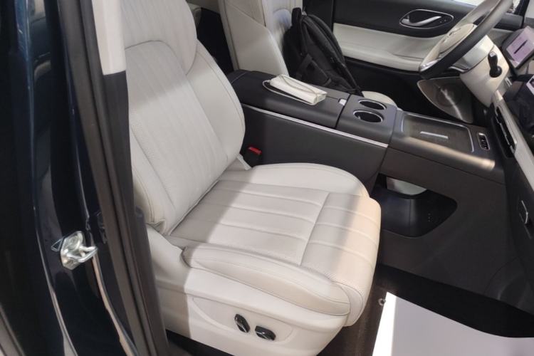 Used VOYAH Dream 2025 PHEV Four-Wheel-Drive Flagship Kunpeng Edition
