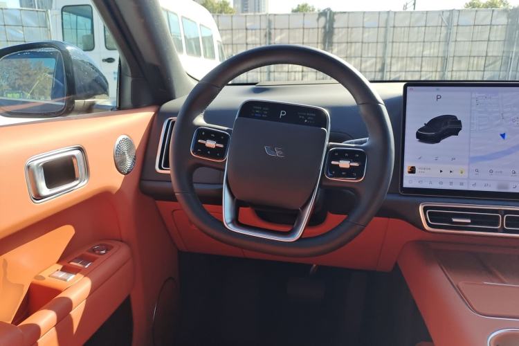 Used Li Auto L9 2025 Ultra Smart Refreshed Edition
