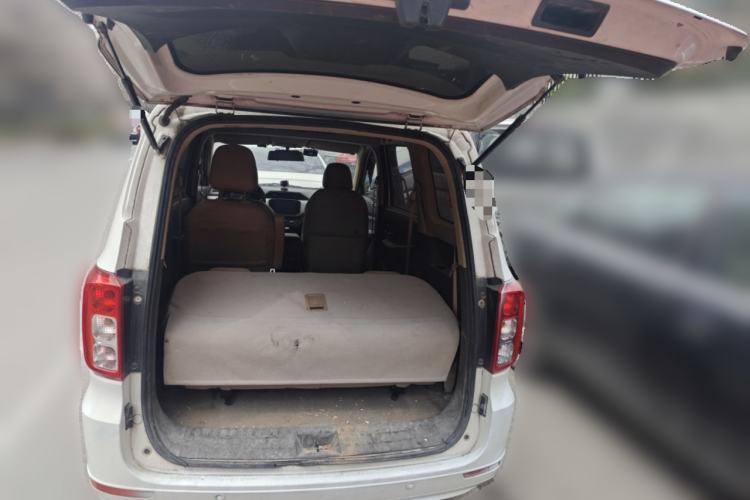 Used Wuling Hongguang 2019 1.5L S Comfort Edition China VI LAR
