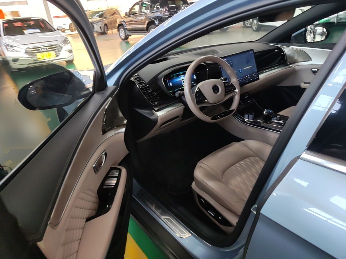 BYD Han 2024 EV Glory Edition 605KM Front-Wheel-Drive Premium Model — снимка 18