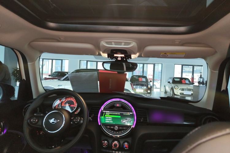 Used MINI 2019 1.5T COOPER Classic Edition Five-Door Version
