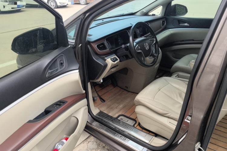 Used Buick GL8 2014 2.4L LT Luxury Business Executive Edition