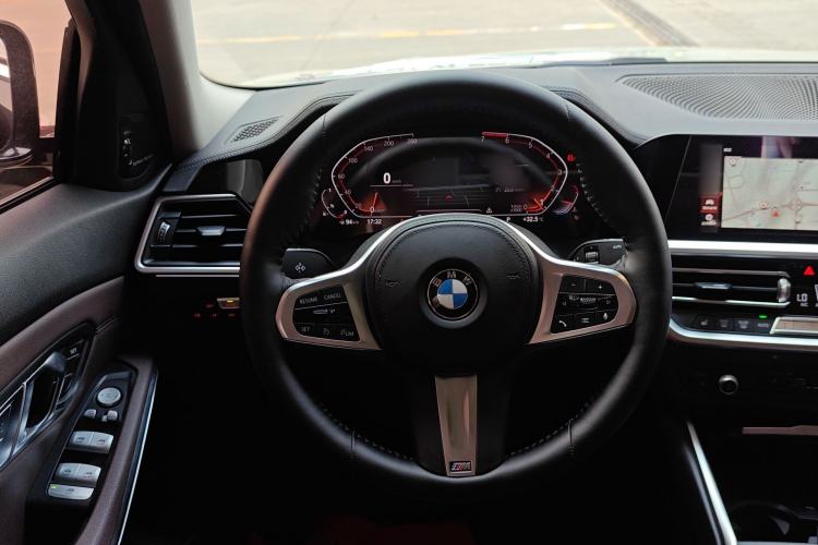 Used BMW 3 Series 2020 325i M Sport Package Steering Wheel