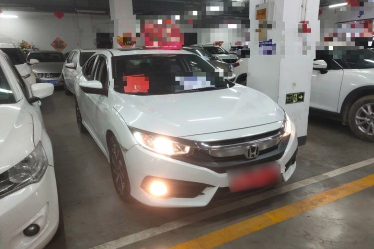 Used Honda Civic 2016 220TURBO CVT Luxury Edition Front Right 45 Deg