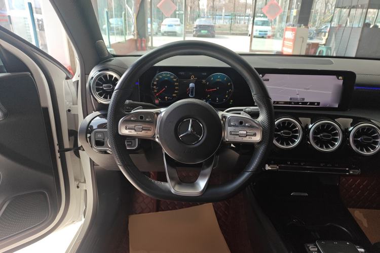 Used Mercedes-Benz A-Class 2021 A 200 L Sport Sedan Fashion Model
