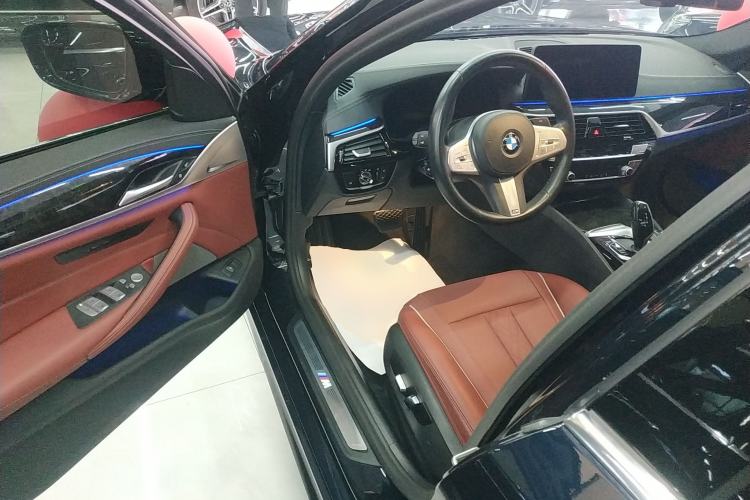 Used BMW 5 Series 2022 Second Facelift 525Li M Sport Package
