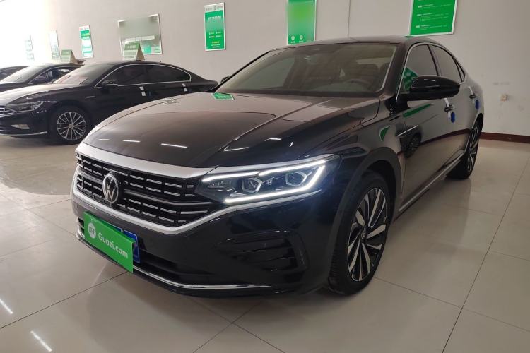 Used Volkswagen Passat 2023 Facelift 330TSI Luxury Edition