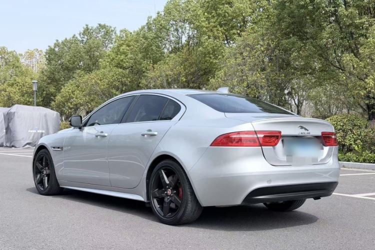 Used Jaguar XE 2017 2.0T 200 PS R-Sport