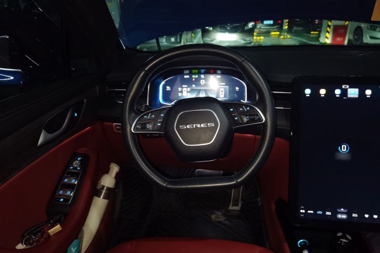 Used SERES SF5 2021 Four-Wheel Drive Freedom Expedition Edition