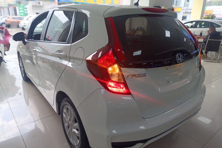 Used Honda Fit 2020 1.5L CVT Comfort Sunroof Version Exterior 2