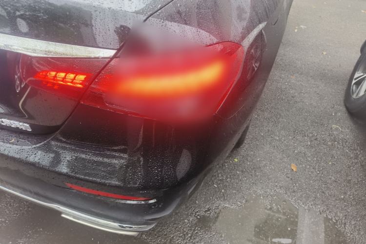 Used Mercedes-Benz E-Class 2022 Updated E 300 L Stylish Edition Right Rear Taillight