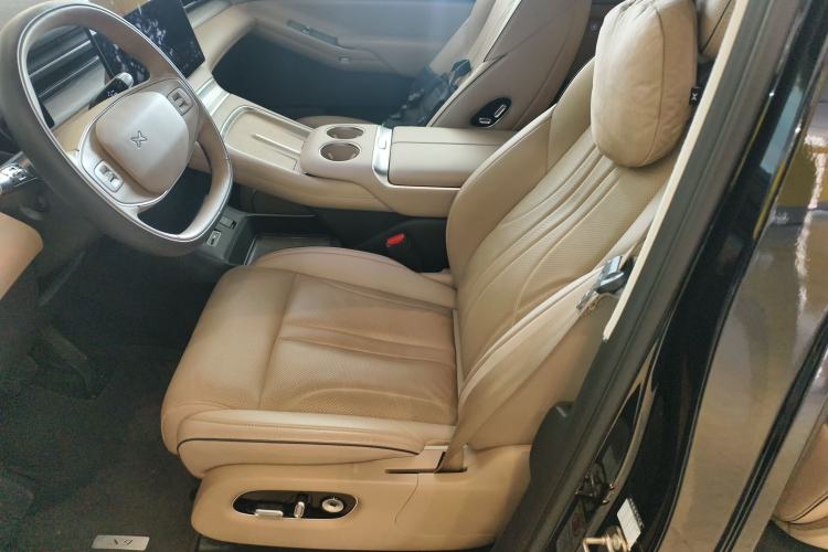 Used XPeng X9 2025 740 Ultra-Long Range Max
