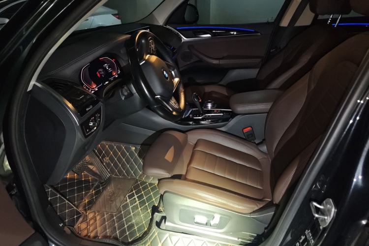 Used BMW X3 2021 Facelift xDrive25i Luxury Package Left Front Seat