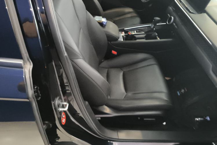 Used Honda Accord 2025 260TURBO Luxury Edition Right Front Seat