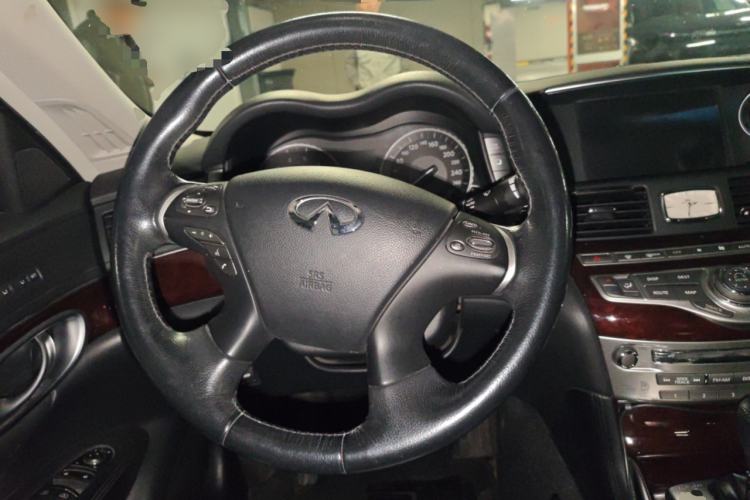 Used Infiniti Q70 2013 Q70L 2.5L Elegance Edition