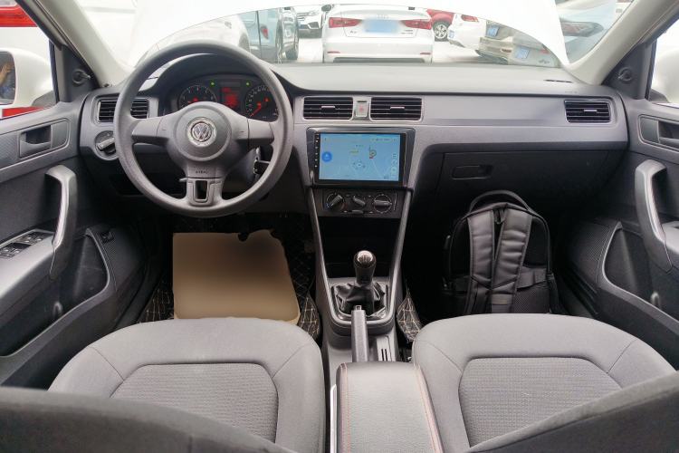 Used Volkswagen Santana 2015 1.4L Manual Fashion Edition
