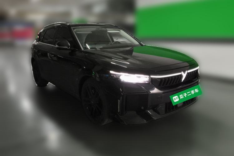 Used VOYAH FREE 2023 Four-Wheel Drive Extended-Range Model with Ultra-Long Range Front Right 45 Deg