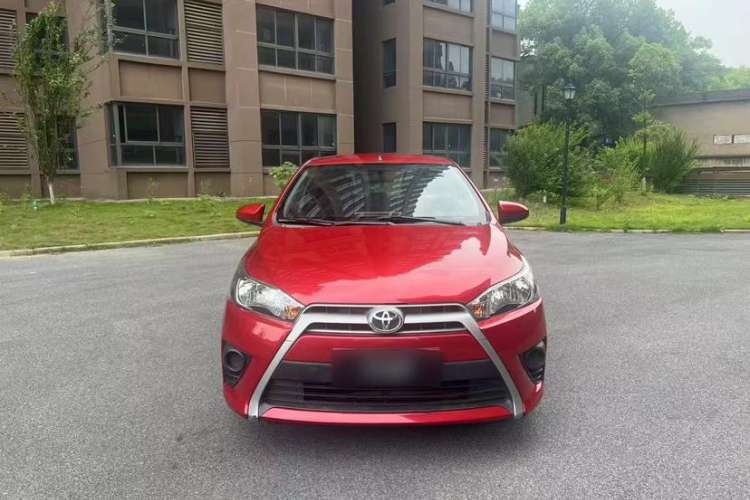 Used Toyota YARiS L Zhi Xuan 2015 1.5E Automatic Charm Edition
