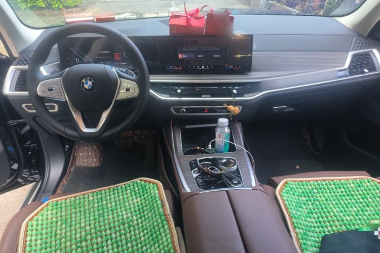 Used BMW X7 2024 xDrive40i Luxury Package – Leading Model