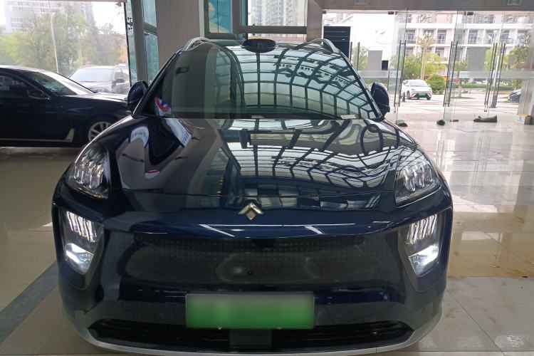 Used Hyptec HL 2025 700 Ultra Six-Seater All-Wheel-Drive LiDAR Version Front