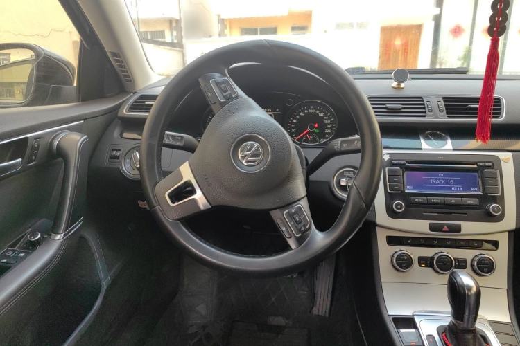 Used Volkswagen Magotan 2012 1.8TSI Luxury Model
