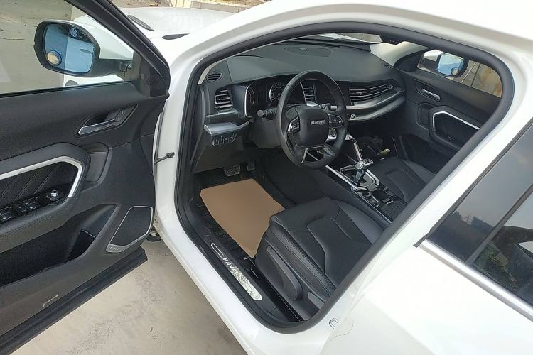 Used Haval H6 2017 Red-Label 1.3T Automatic Two-Wheel Drive Fashion Edition