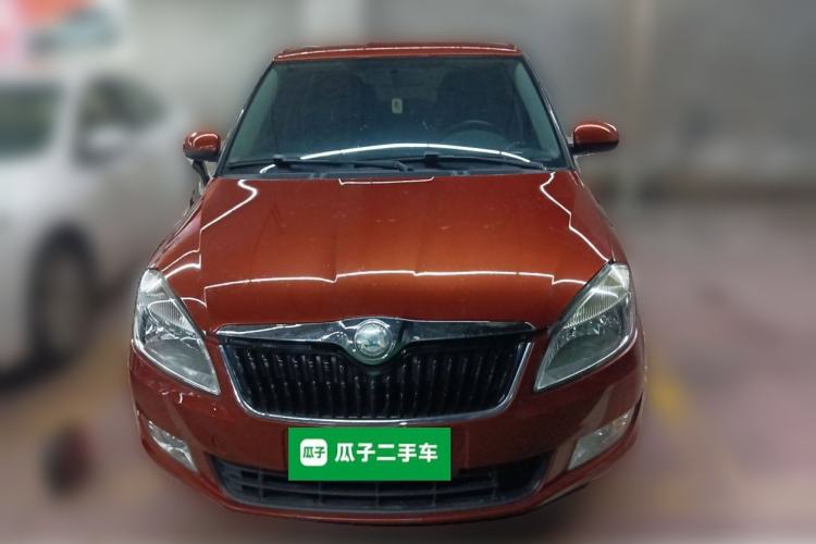 Used Skoda Fabia 2014 1.4L Automatic Crystal Edition
