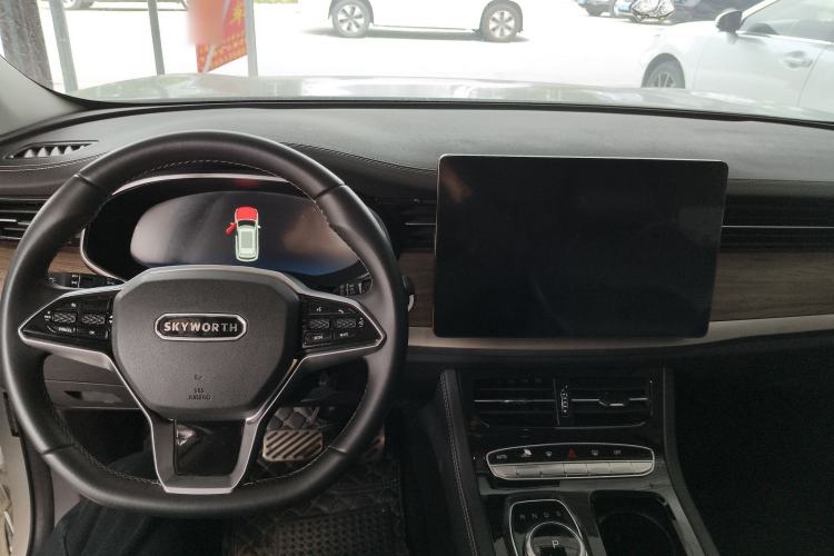 Used Skyworth HT-i 2024 1.5L PHEV 115KM ZhiLong Edition