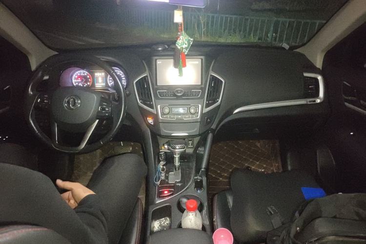 Used Dongfeng Aeolus AX7 2016 2.0L Automatic Zhiyi Trim