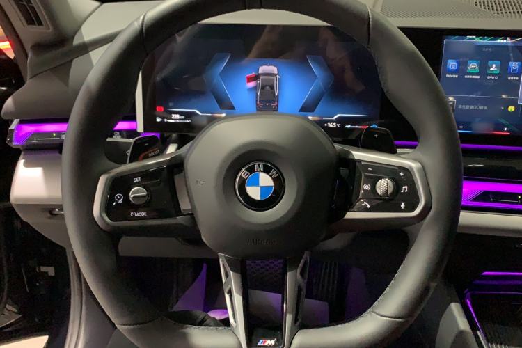 Used BMW 5 Series 2025 530Li Leading Model M Sport Package Steering Wheel