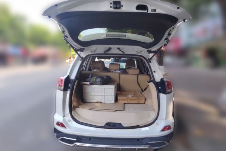 Used Toyota RAV4 2016 2.0L CVT Two-Wheel Drive Urban Edition China V Standard