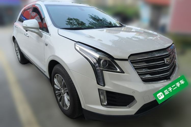 Used Cadillac XT5 2018 25T Luxury Model Front Right 45 Deg