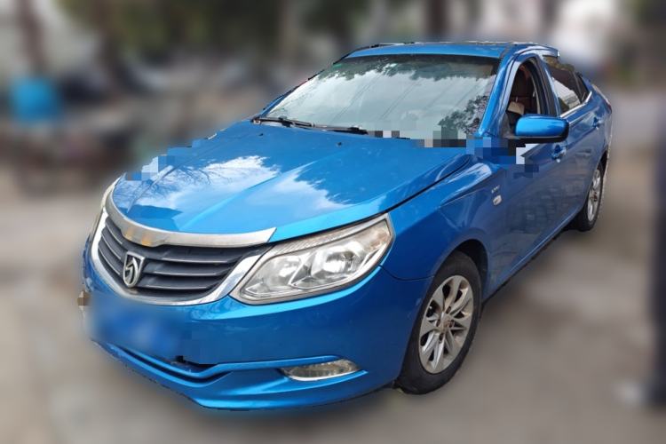 Used Baojun 630 2013 1.5L manual Comfort trim