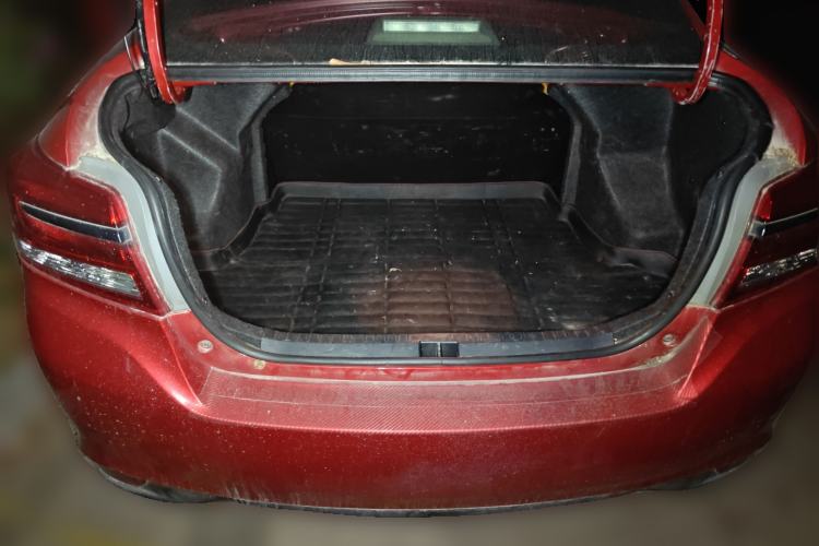 Used Toyota YARiS L Zhi Xiang 2017 1.5E CVT Dynamic Edition Trunk