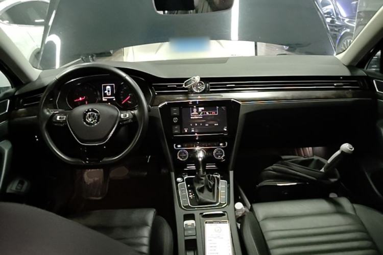Used Volkswagen Magotan 2019 330TSI DSG Luxury Version China VI Standard