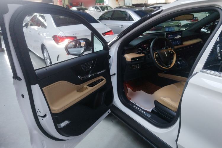 Used Lincoln Corsair 2021 2.0T Two-Wheel-Drive Luxury Edition Driver Seat