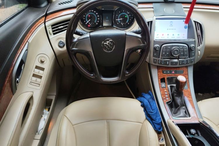 Used Buick LaCrosse 2011 2.4L SIDI Elegant Edition
