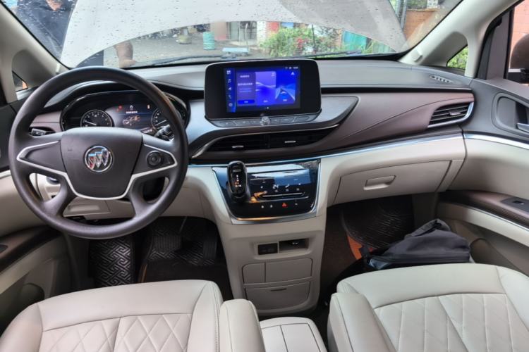 Used Buick GL8 2021 Land Cruiser Executive Class 652T Comfort Model
