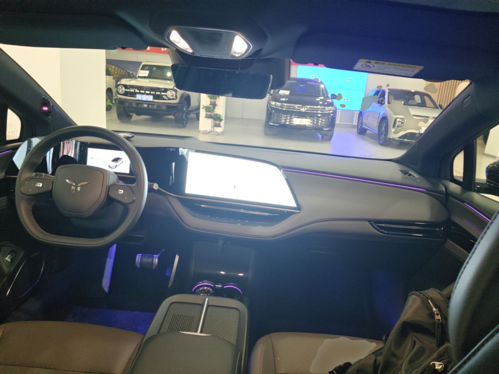 Hongqi EH7 2025 640 All-Wheel Drive Smart Selection Edition — снимка 12