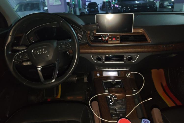 Used Audi Q5L 2020 Updated 40 TFSI Prestige Fashion Edition Interior 2