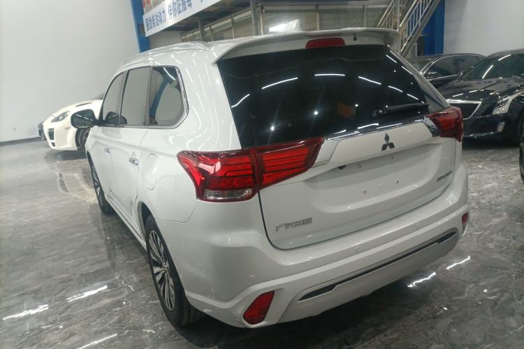 Used Mitsubishi Outlander 2021 2.4L 4x4 Comfort Edition 5 Seats
