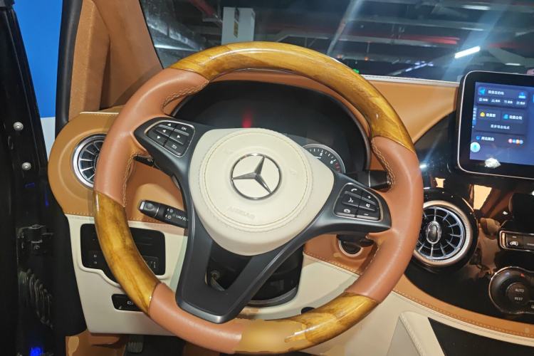 Used Mercedes-Benz Vito 2021 2.0T Business Version 8 Seats
