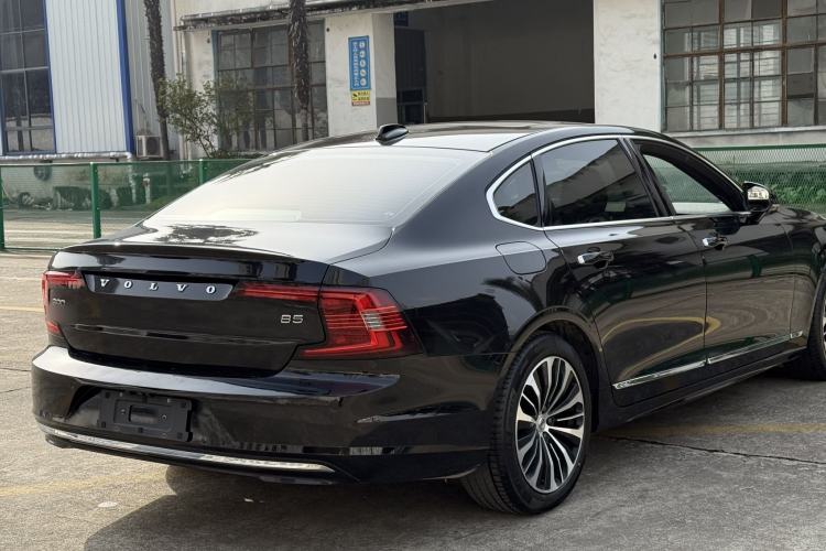 Used Volvo S90 2023 B5 Zhiyi Luxury Edition